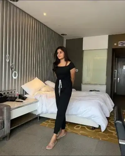 Vaijapur Call Girl Service